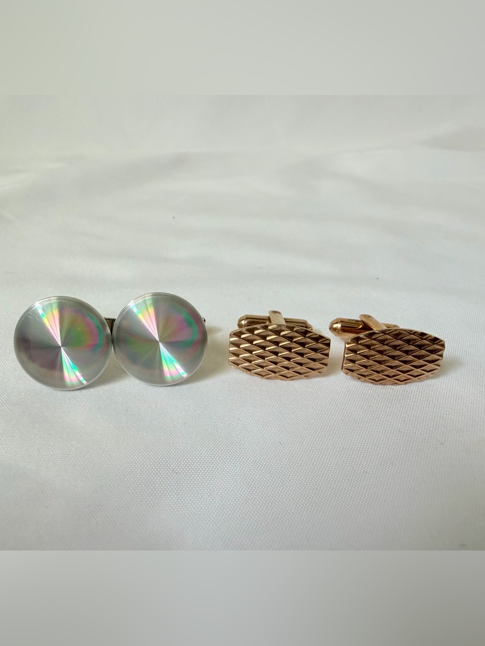 Vintage Cufflinks Lot 2 Pairs Gold Tone + Iridescent Round Mid Century Men’s